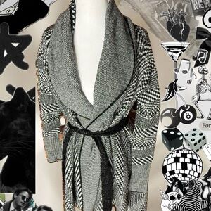 Bebe Monochrome Houndstooth Knit